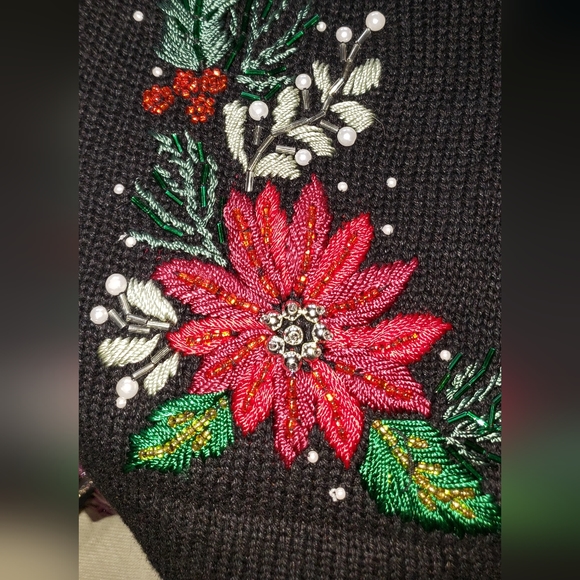 Victoria Jones | Sophisticated Christmas Sweater - Picture 4 of 16